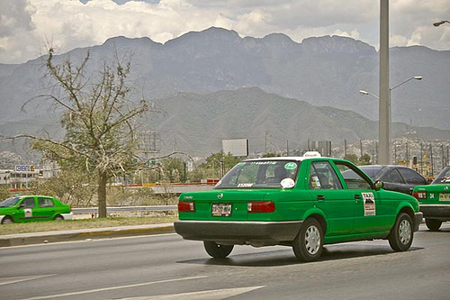 Taxi Nissan.jpg