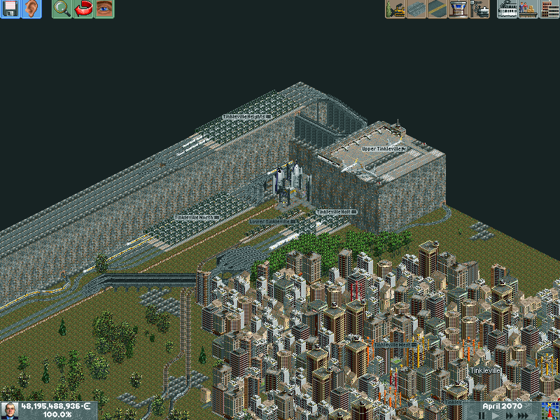 the Space-Port of Cheerybottom receives Nukefuel and Colonists from the Colonists Academy to produce Goods. The Airport have 20.000 goods waiting, plus a train station with around 1.000 goods (trains are too fast to accumulate lots of cargo)