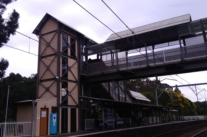 Fassifern Footbridge.png