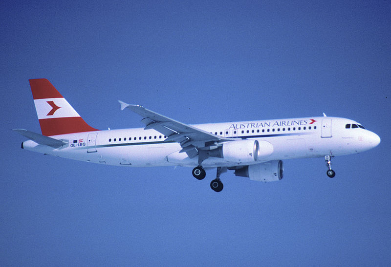 81ar_-_Austrian_Airlines_Airbus_A320-214;_OE-LBQ@ZRH;27.01.2000_(5256674421).jpg