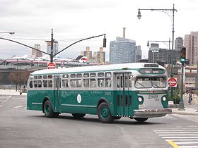 New York City Omnibus GMC Old Look TDH-5101.jpg