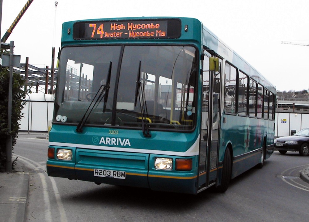An Arriva Bus, with standard Arriva livery.