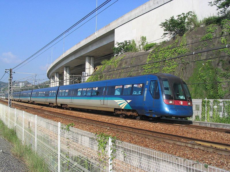 800px-Airport_Express_Train.jpg